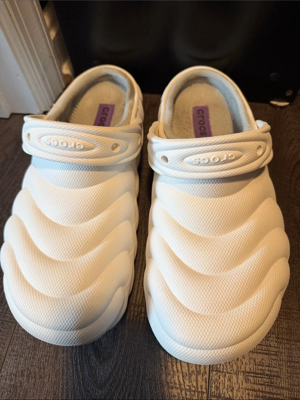 CROCS Mens Size 11 Classic Lined Overpuff Clog